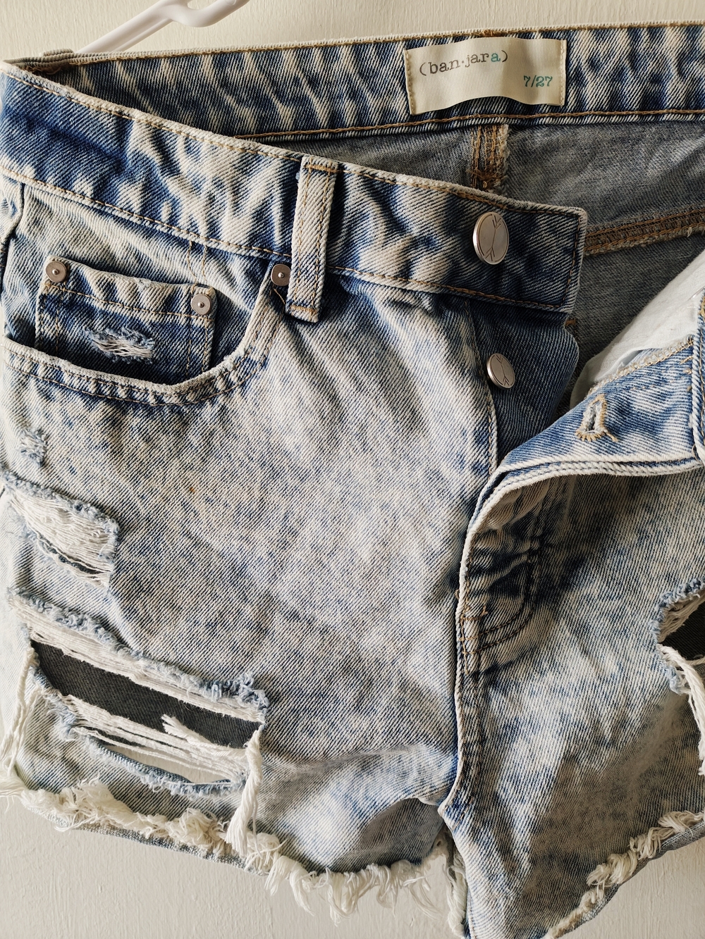 Ban.Jara Light Blue Distressed Men’s Denim Shorts